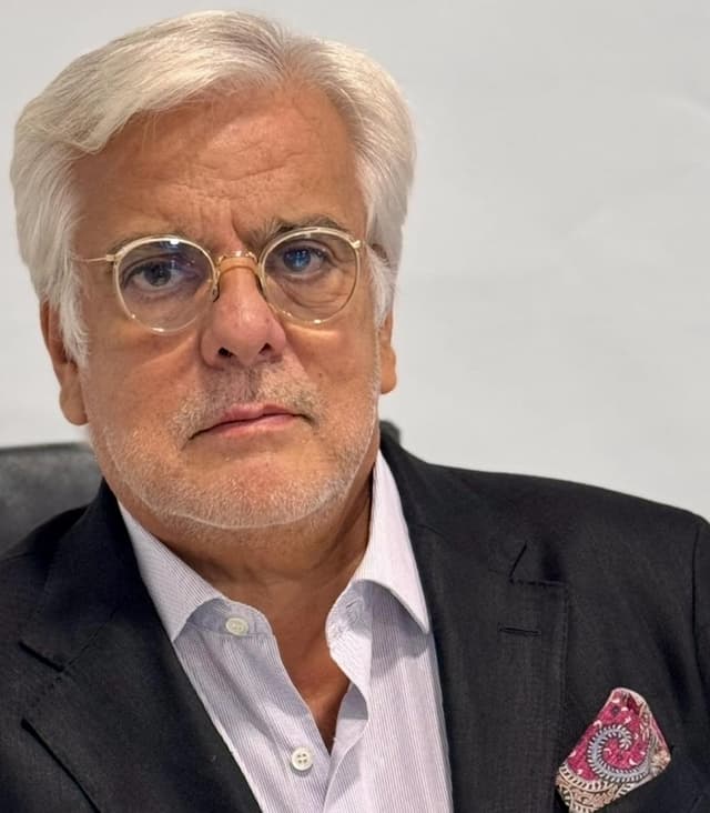 FRANCISCO LUCAS PIRES: A DIREITA QUE PENSAVA