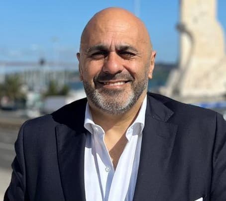 Carlos Reis
